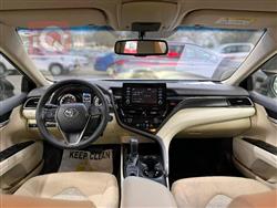 تۆیۆتا کامری